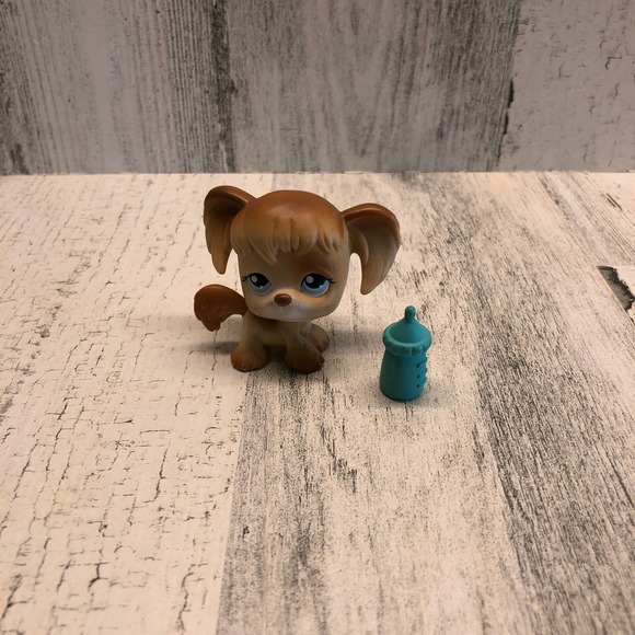 Littlest Pet Shop Tan Spaniel Puppy Dog Blue Eyes - Picture 1 of 2
